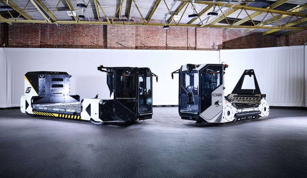 Auto-Cargo and Auto-DollyTug (L)