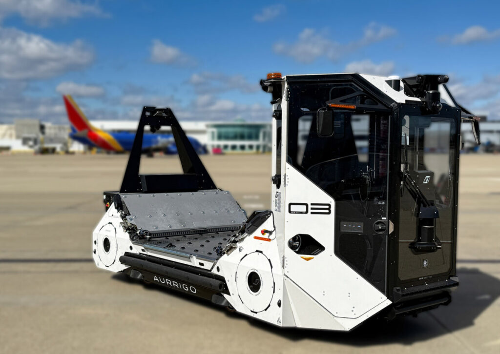 AutoDollyTug at CVG